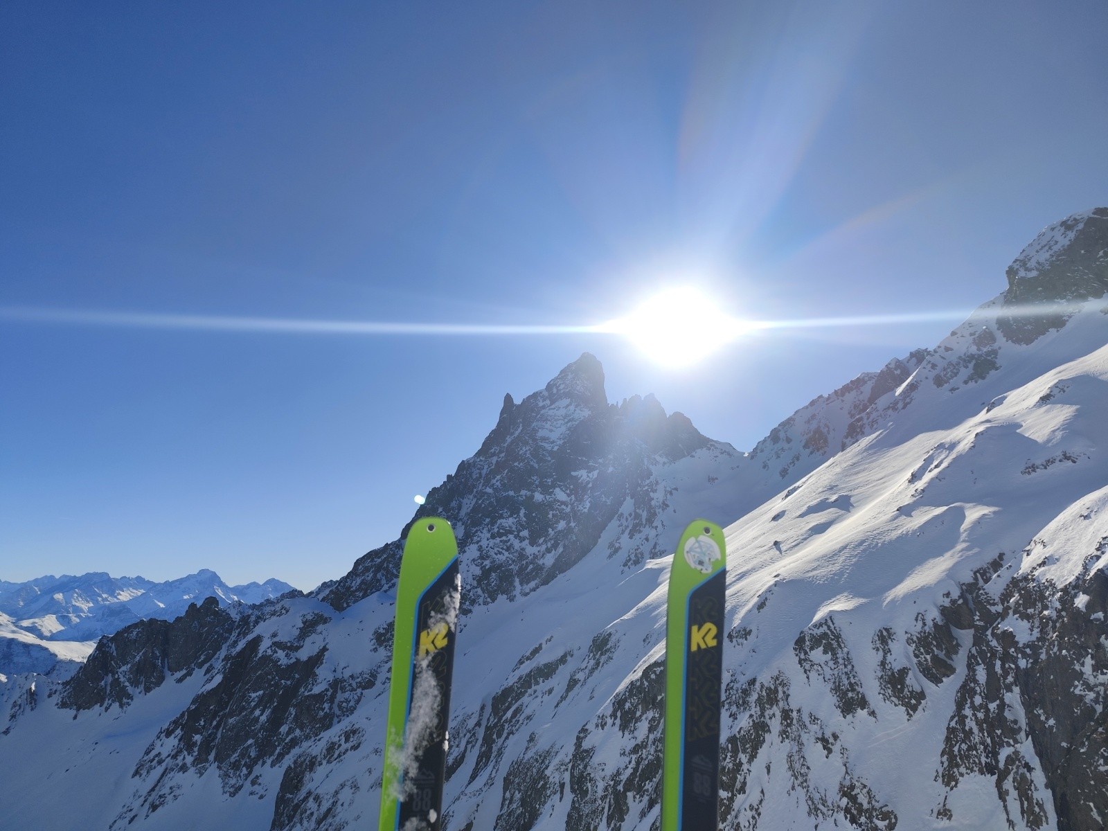 Ski sous le Grand pic de Belledonne  