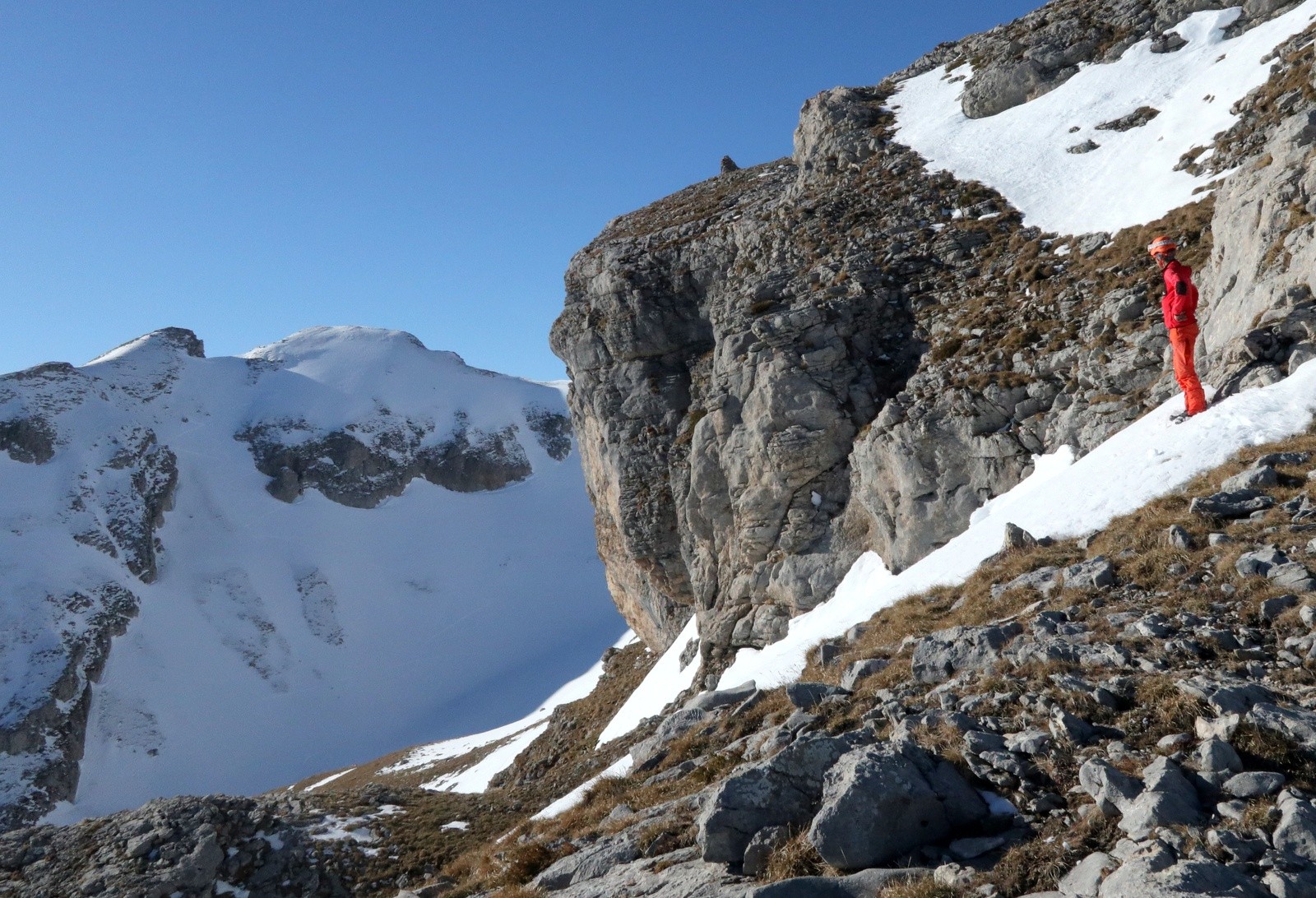 Vue sur le petit couloir NE de l'Aiglière