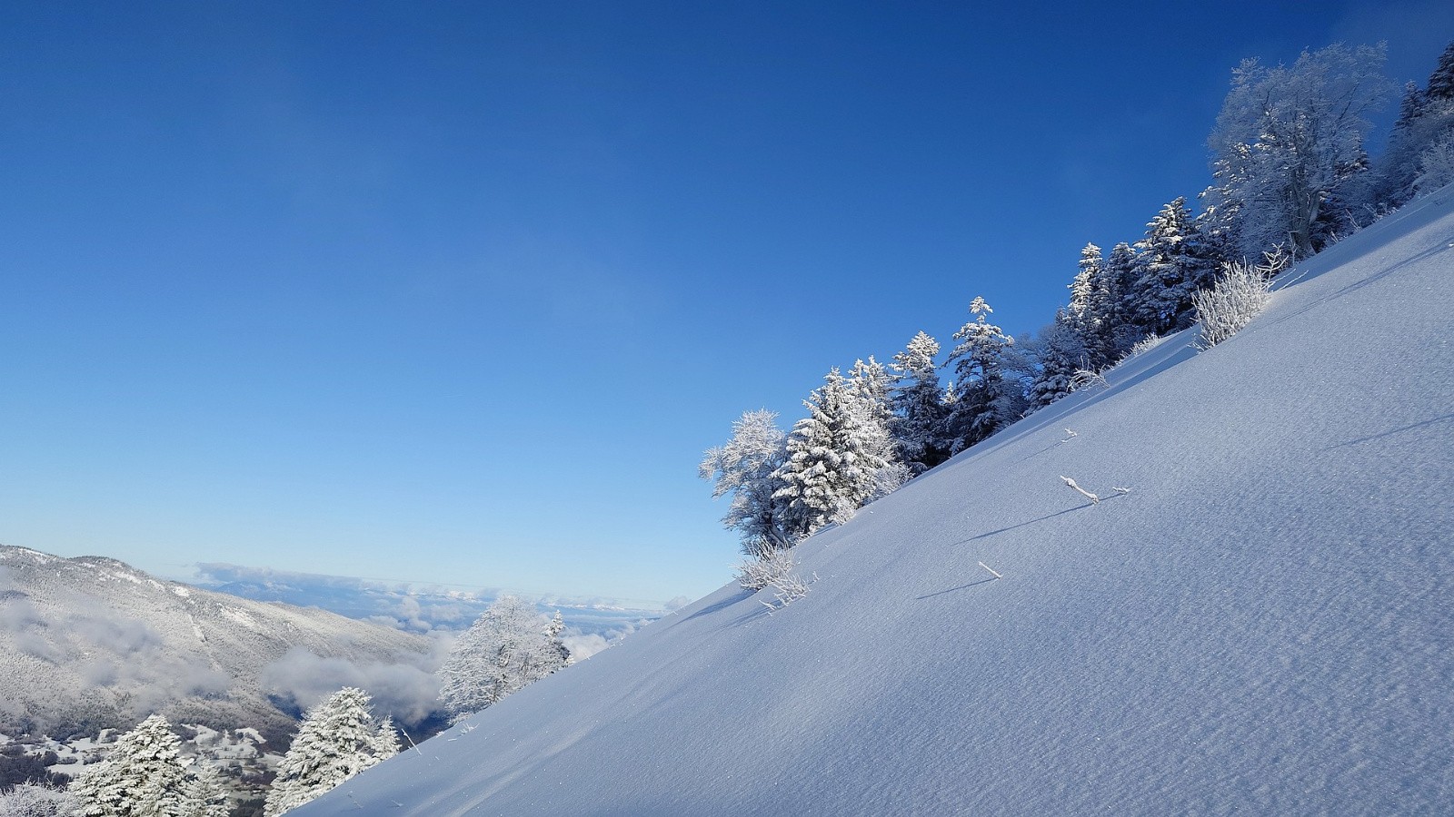 mais c'est le Reculet tout au fond ! 