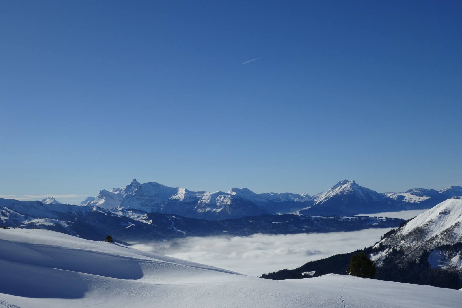 Bornes et Aravis avec la Pointe Perçée