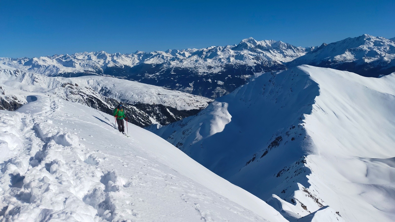  Descente directe sous le sommet 