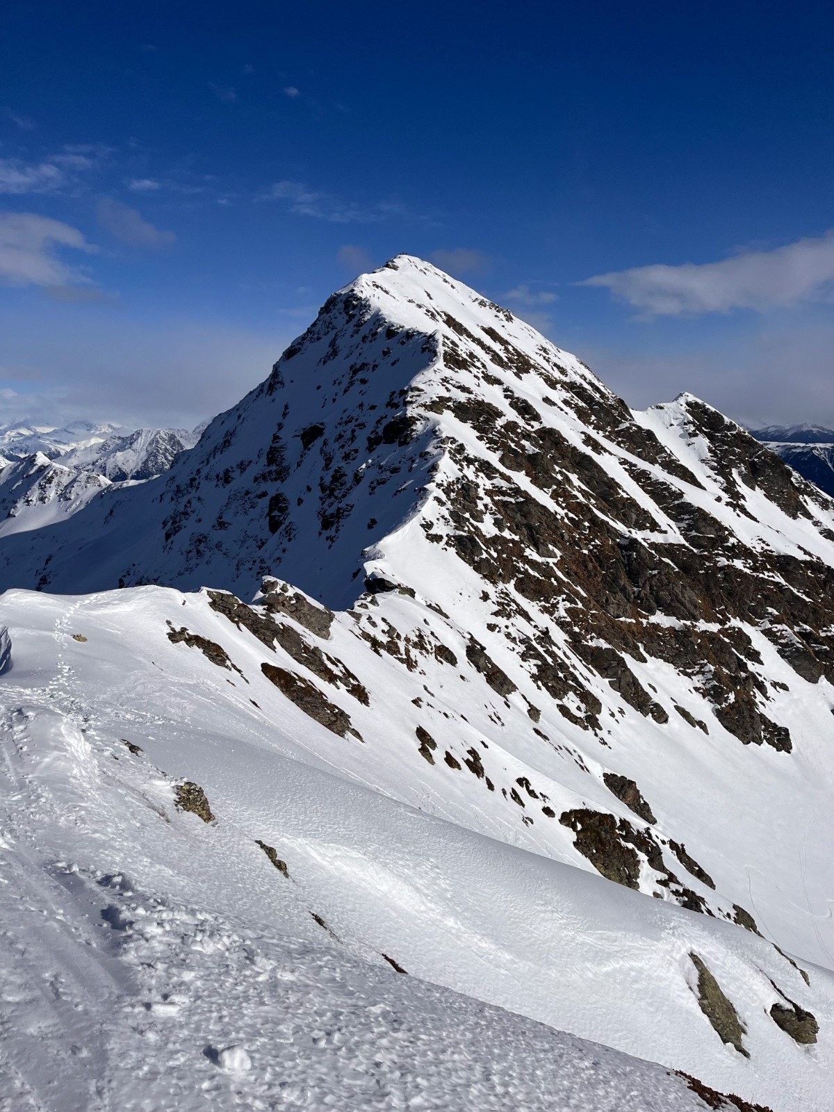  Vue du Grand Arc depuis son petit frère.