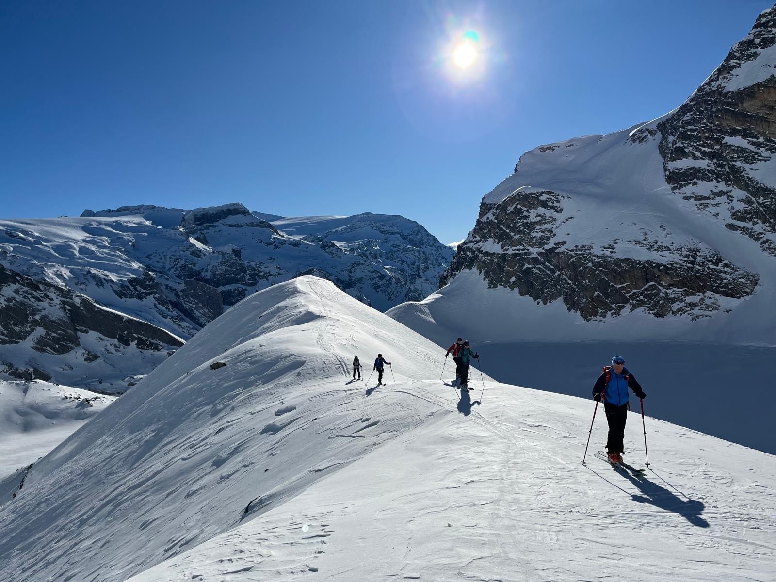 J1: au dessus du lac de la Patinoire 