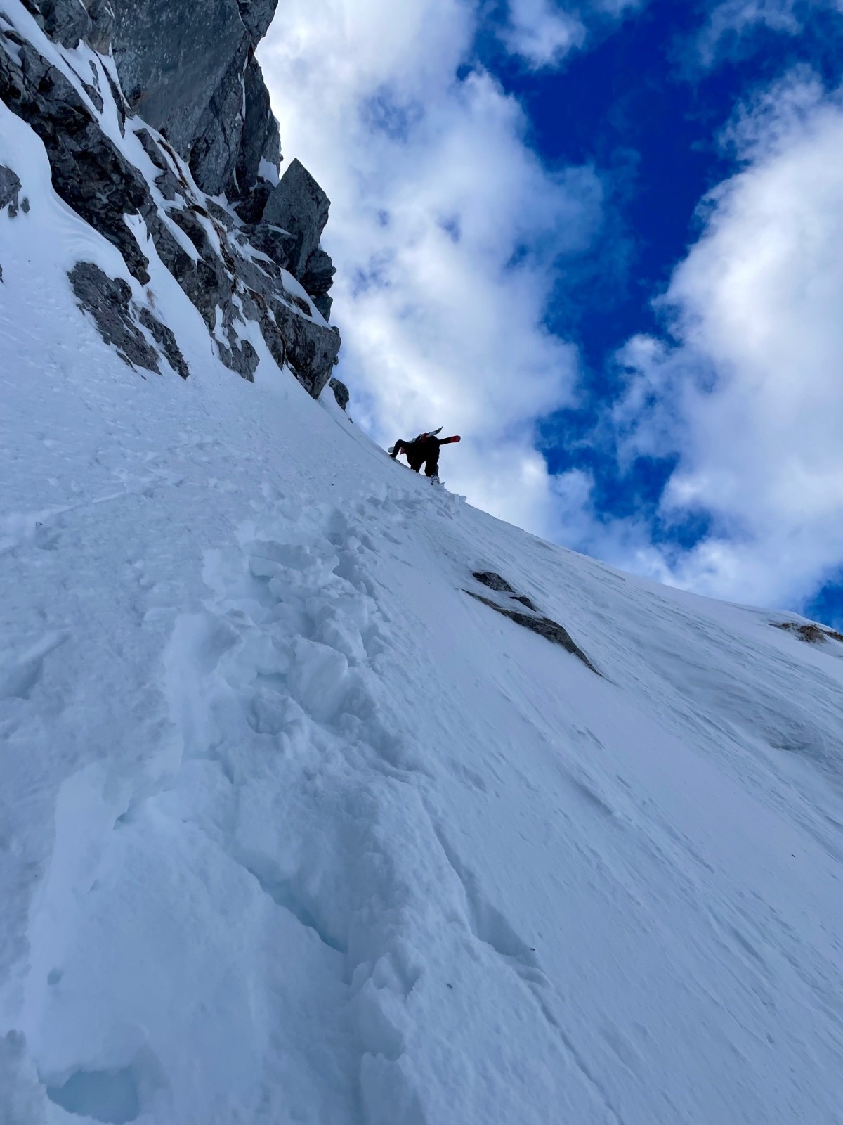 Facette N, on a un timing à respecter, Fab sort la tranchée de 12