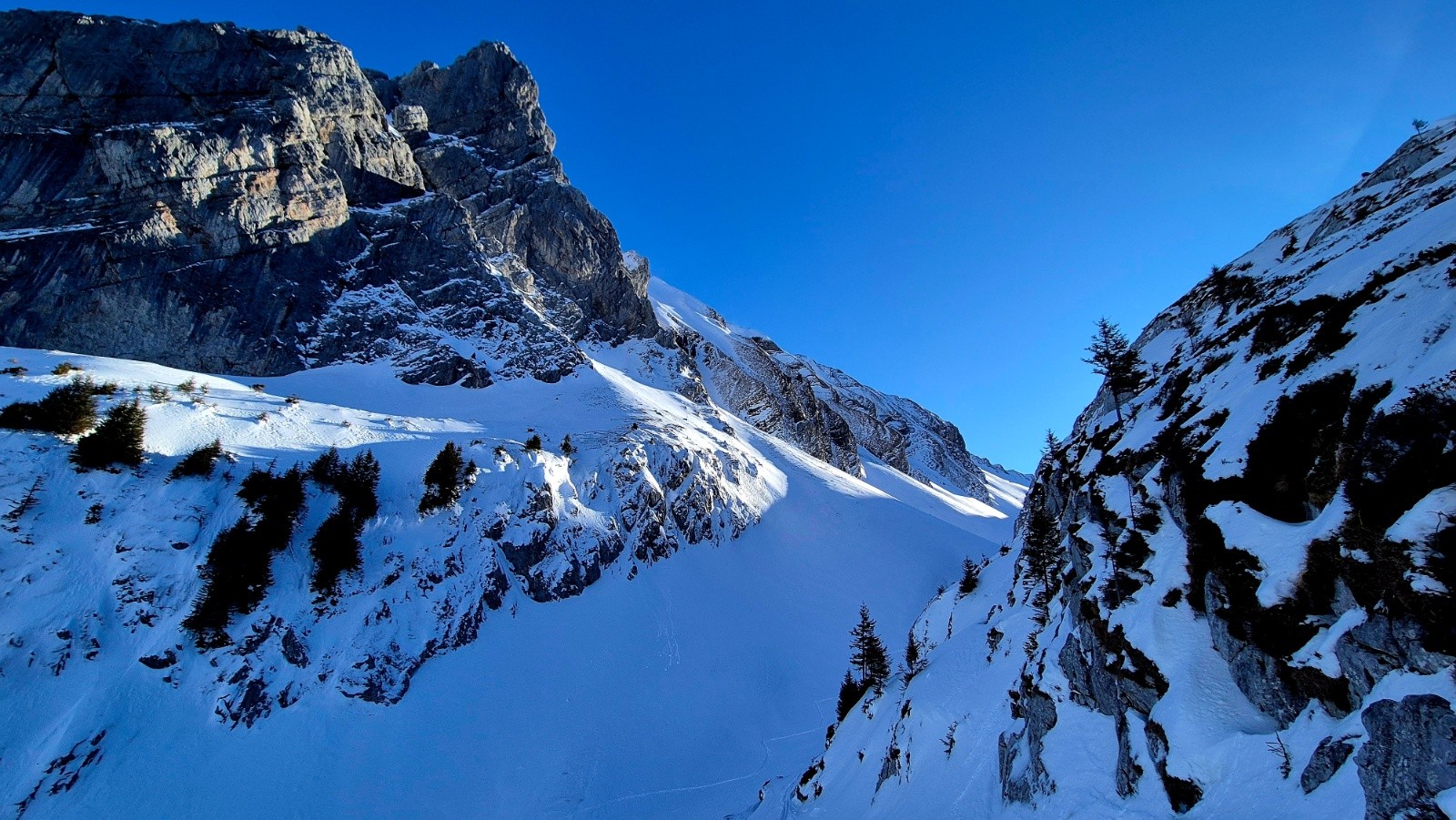 Entrée dans la combe de la Gde Forclaz