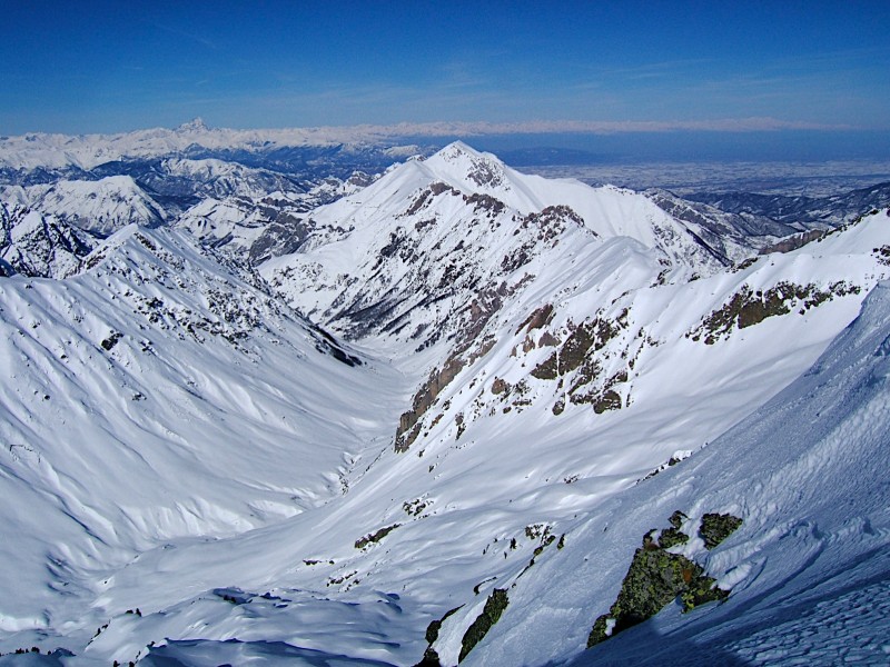 Arc alpin : Viso, Mont Rose, on voit tout l'arc alpin et la plaine du Po