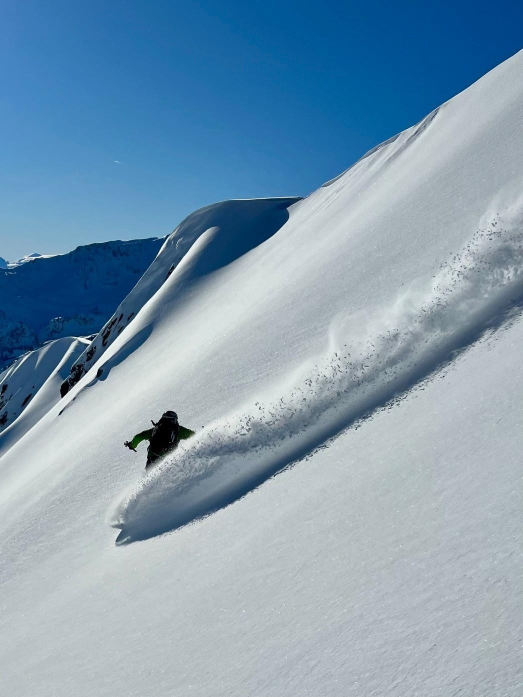 Un surfeur heureux  