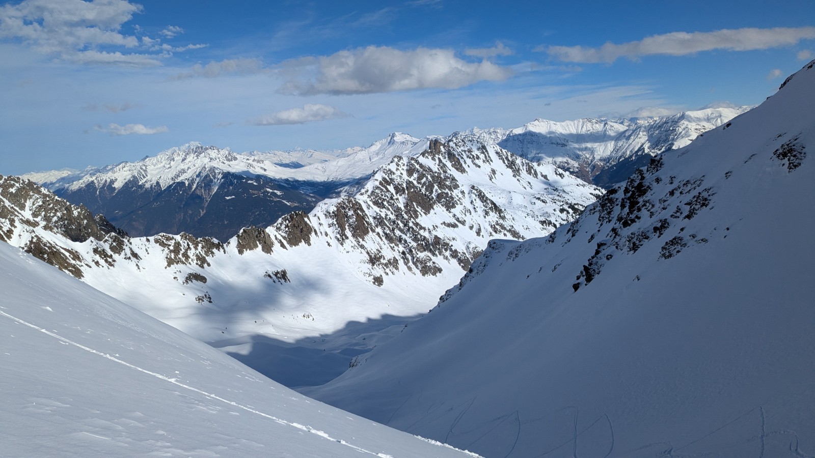 Vallon du Bacheux et le col du Gollachon.