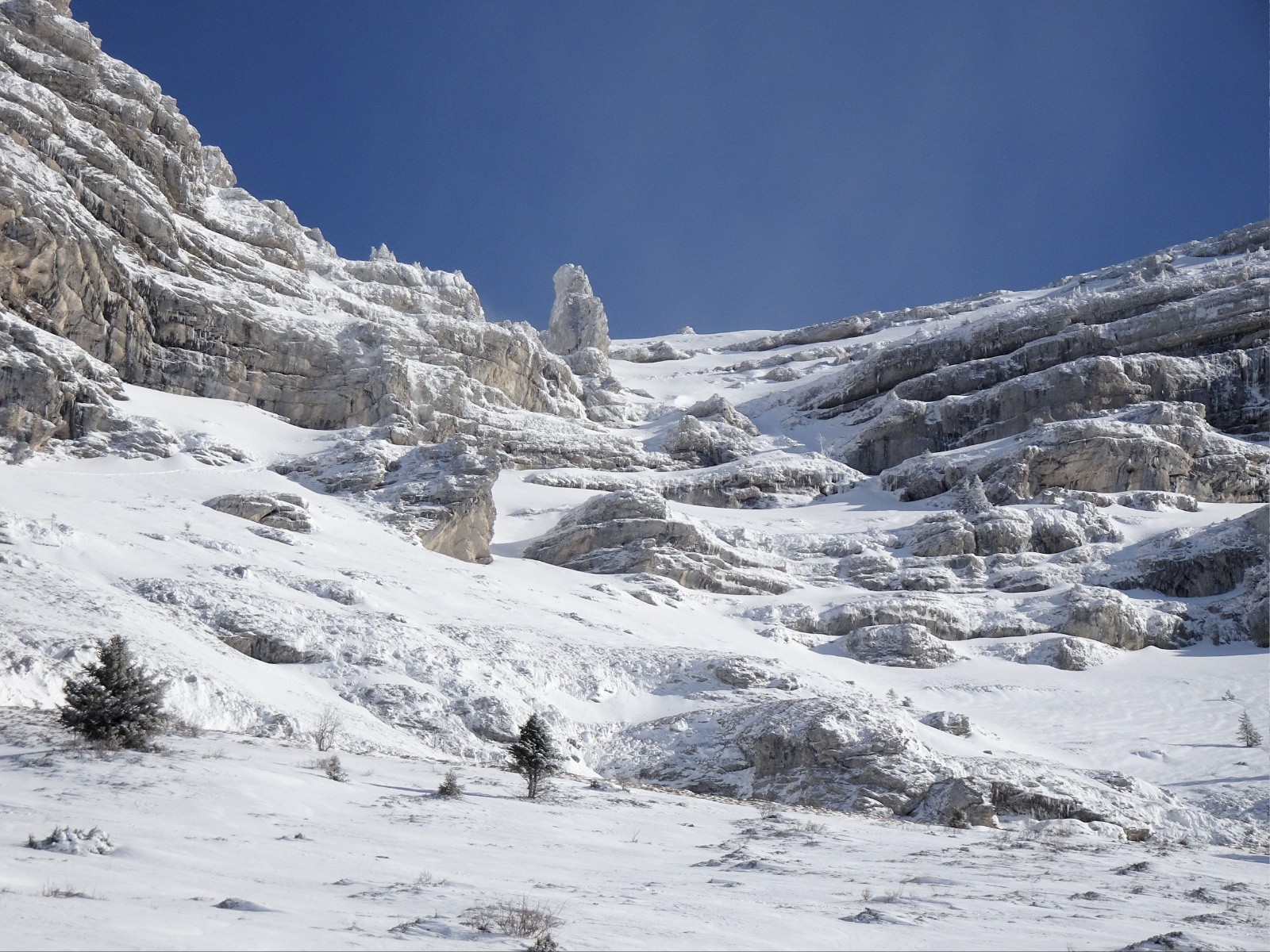 Le pas de lOeil, qui manque un peu de neige par endroits
