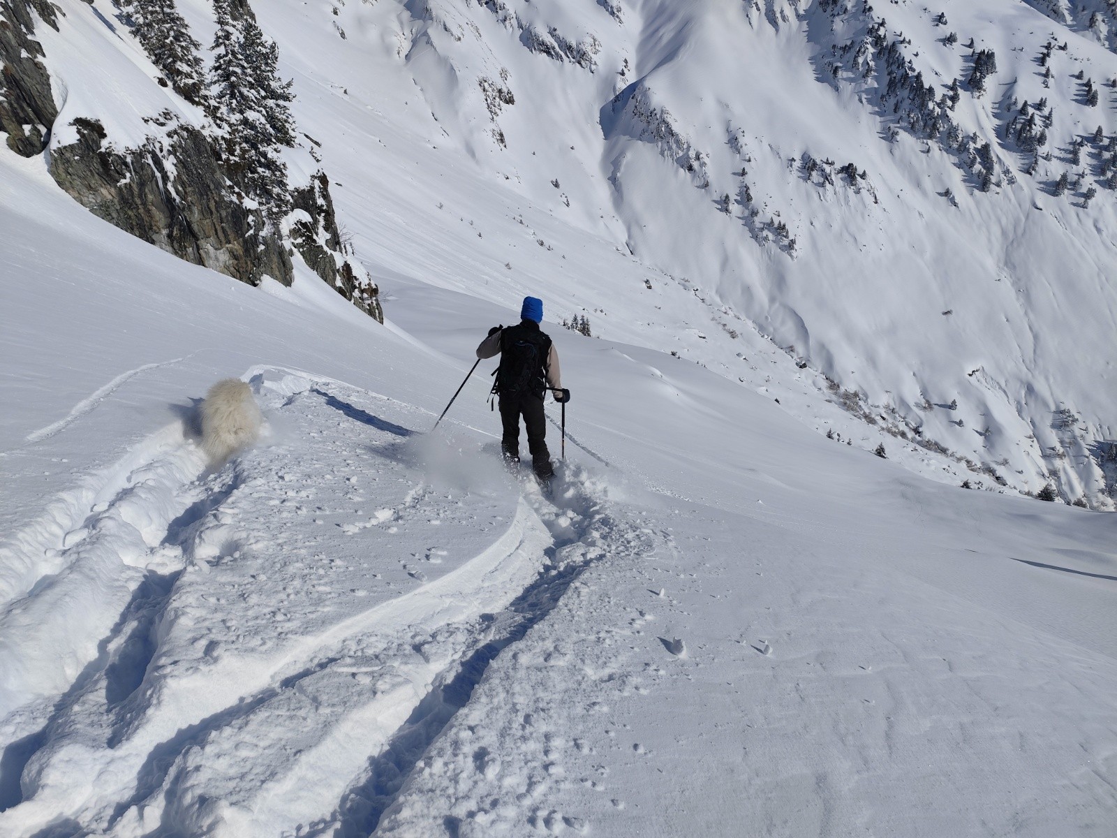 Descente vers les rochers jaunes 