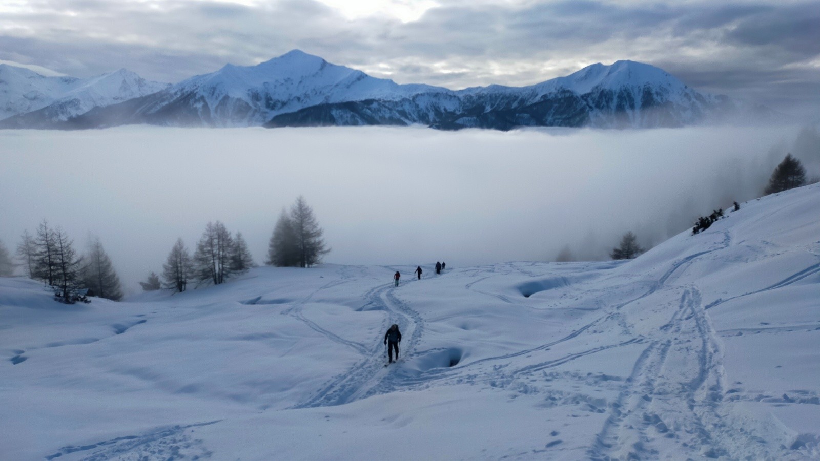 &nbsp;Mer de nuages, vue vers le sud, Petite et Gde Autane, Piolit ? à droite&nbsp;