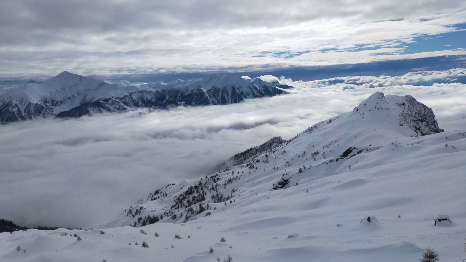 &nbsp;Le Palastre à droite, Gde Autane second plan&nbsp;