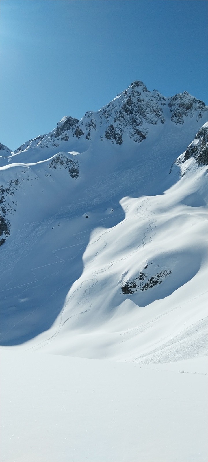 Les traces du col de Roche noire