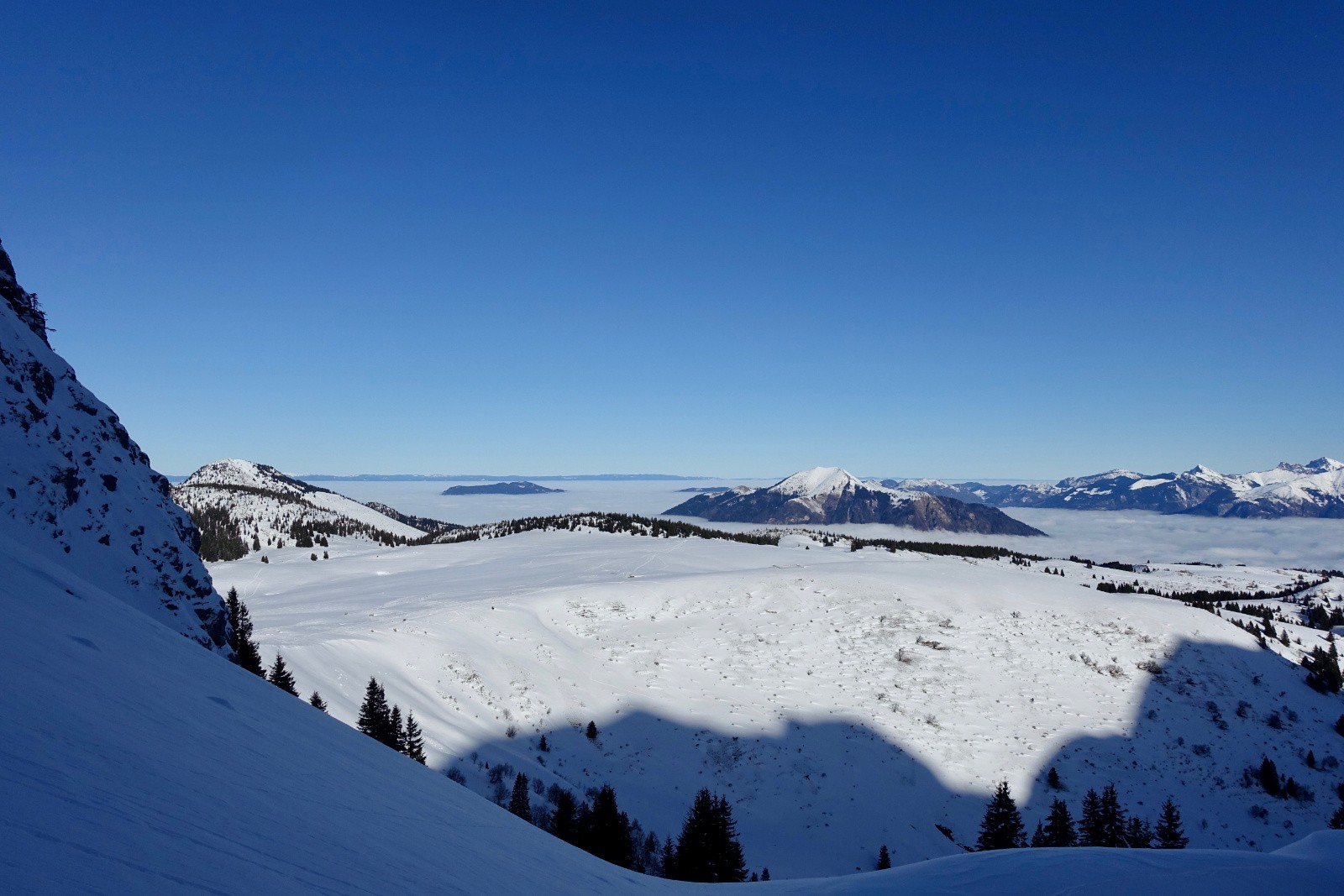 Solaison et mer de nuages