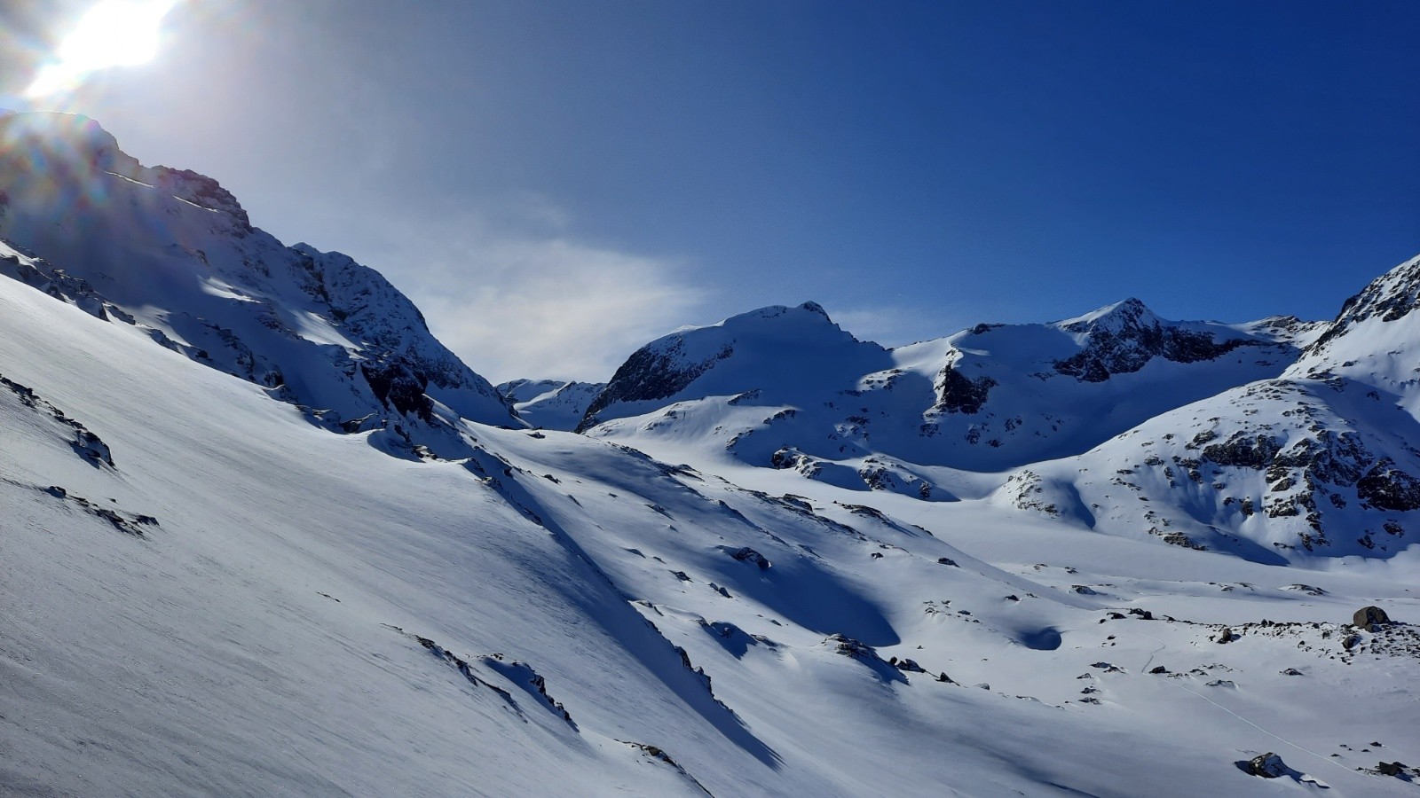 Soleil rasant sur la fritte 