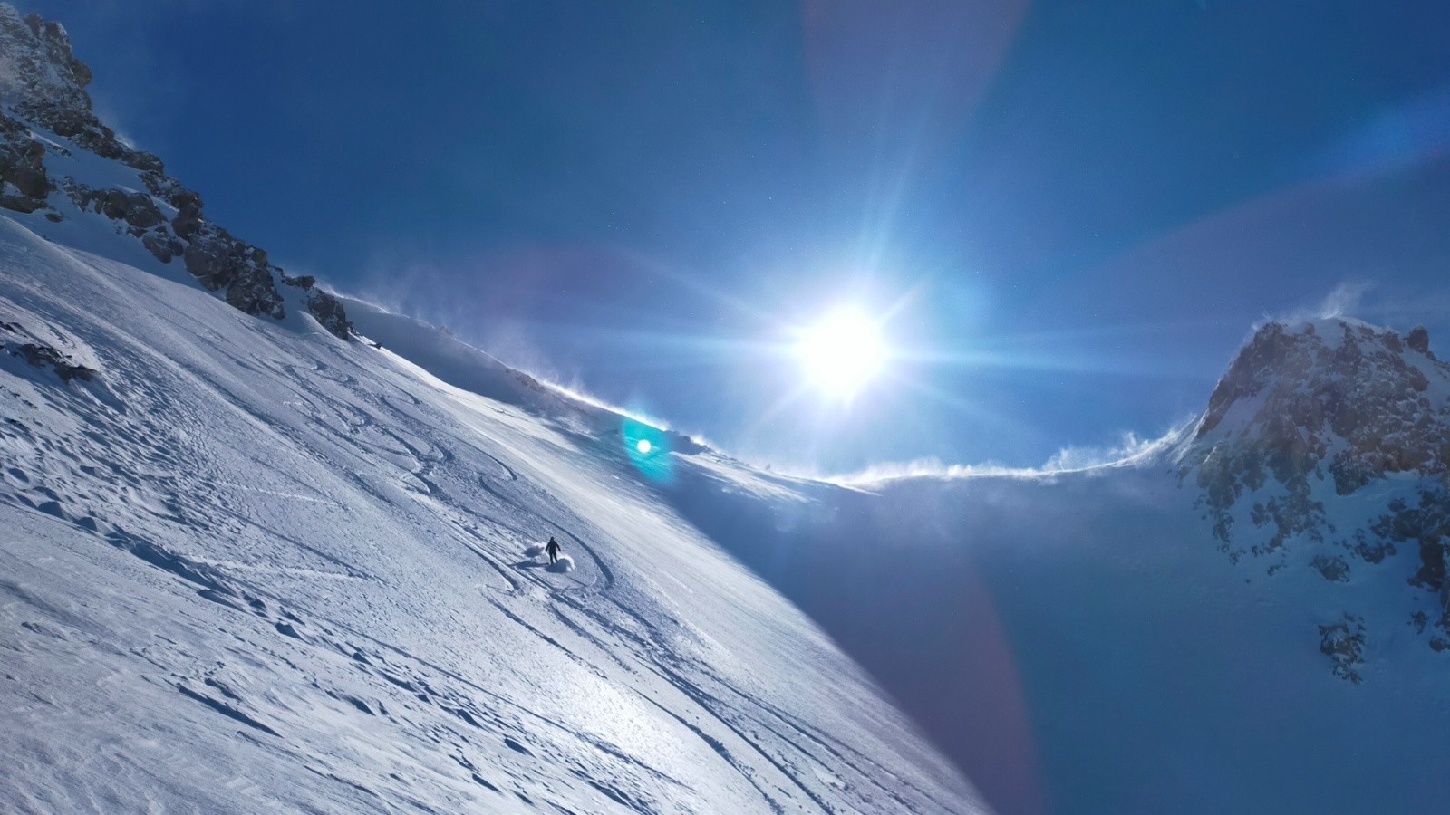  1 ère descente N.W sous les Rochers Charniers, on quitte le vent 