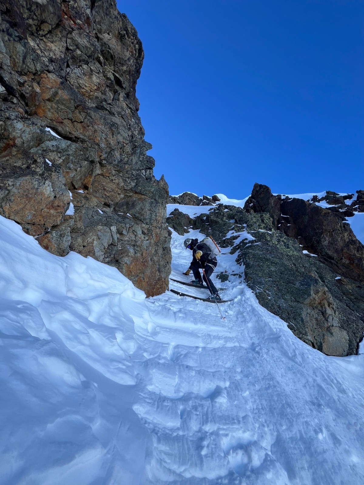  Thierry dans le haut du couloir nord de tête plate