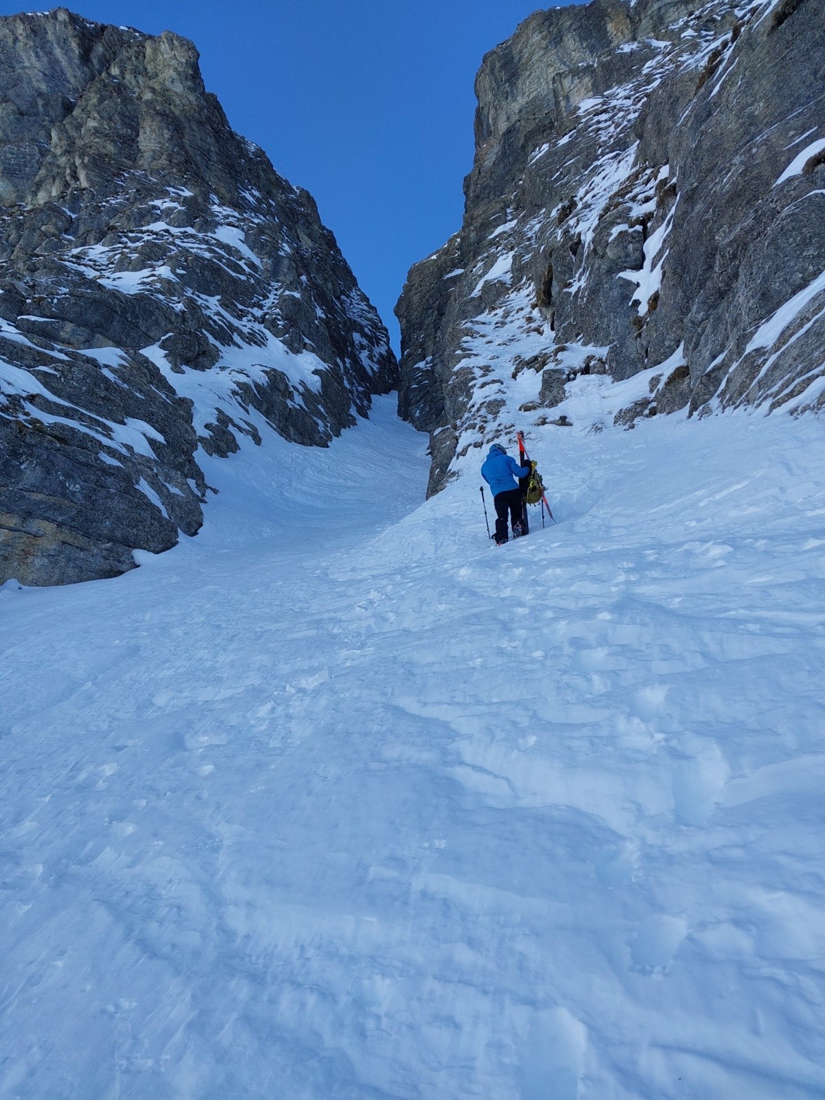 bas du couloir 