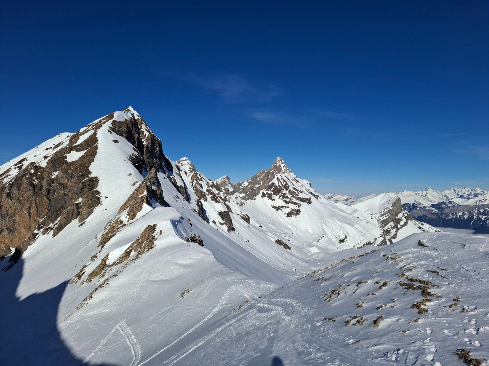  Au fond la Pointe Percée 