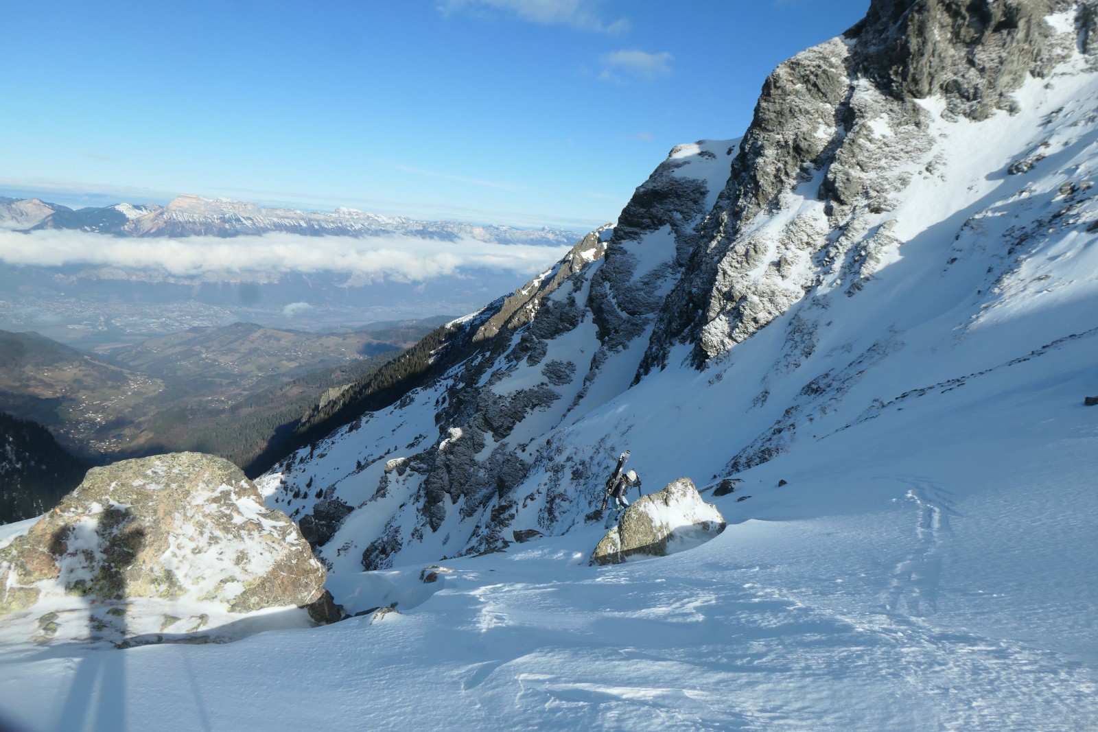 Arrivée au lac Blanc sur une neige vitrifiée  