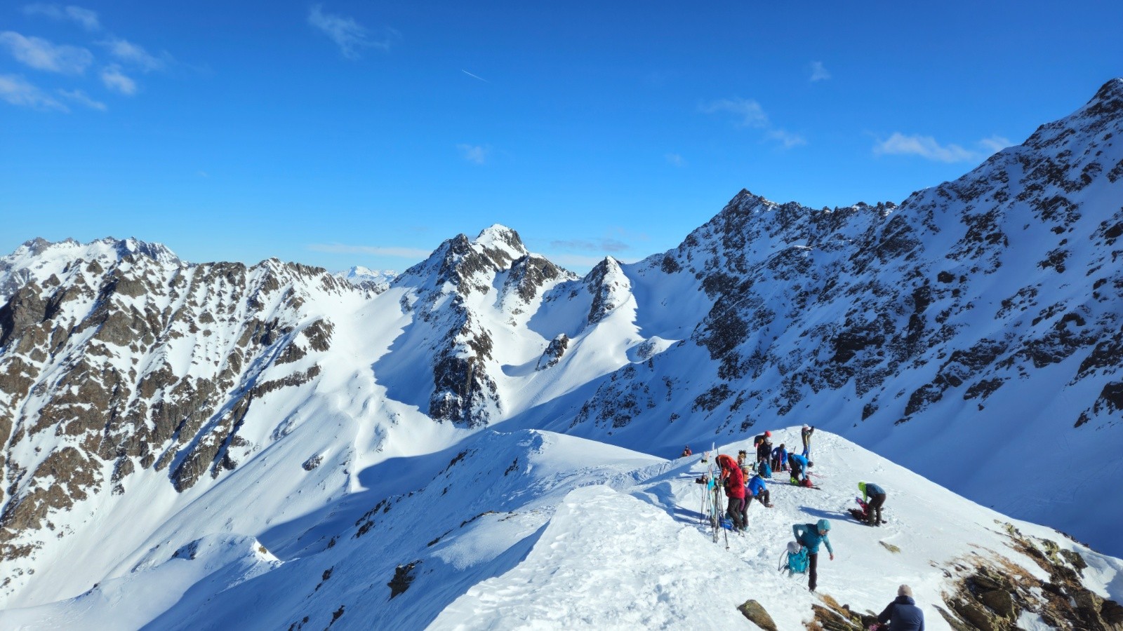  aire de picnic au dessus du col de la porte de l'aglise