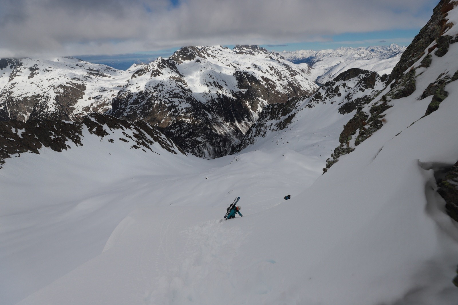 En plongée au-dessus du Versant Nord du Rissiou 