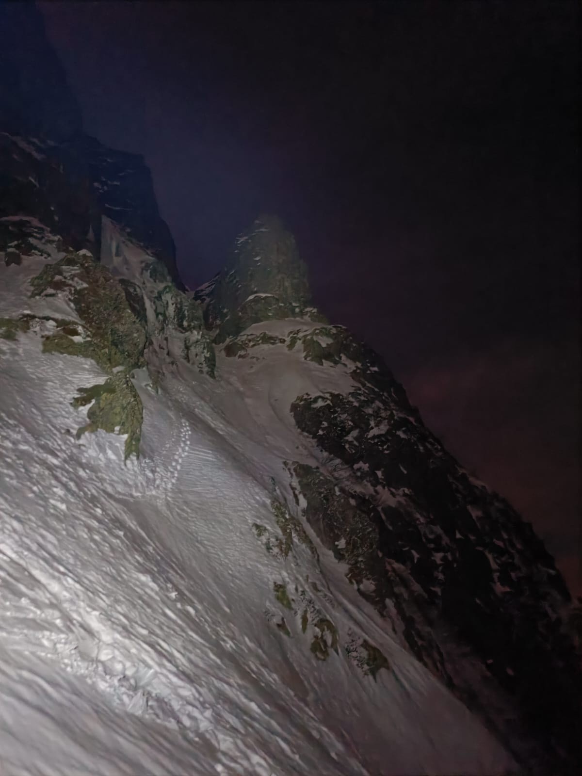 Rampe en bas du NE A Pic de Badon 