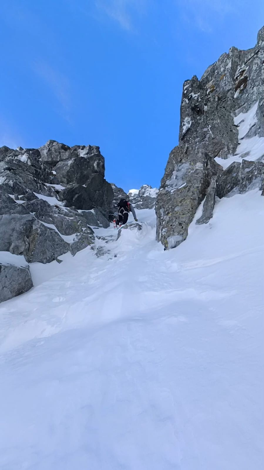 Petit ressaut sur le haut du NW crète de Maromttane 