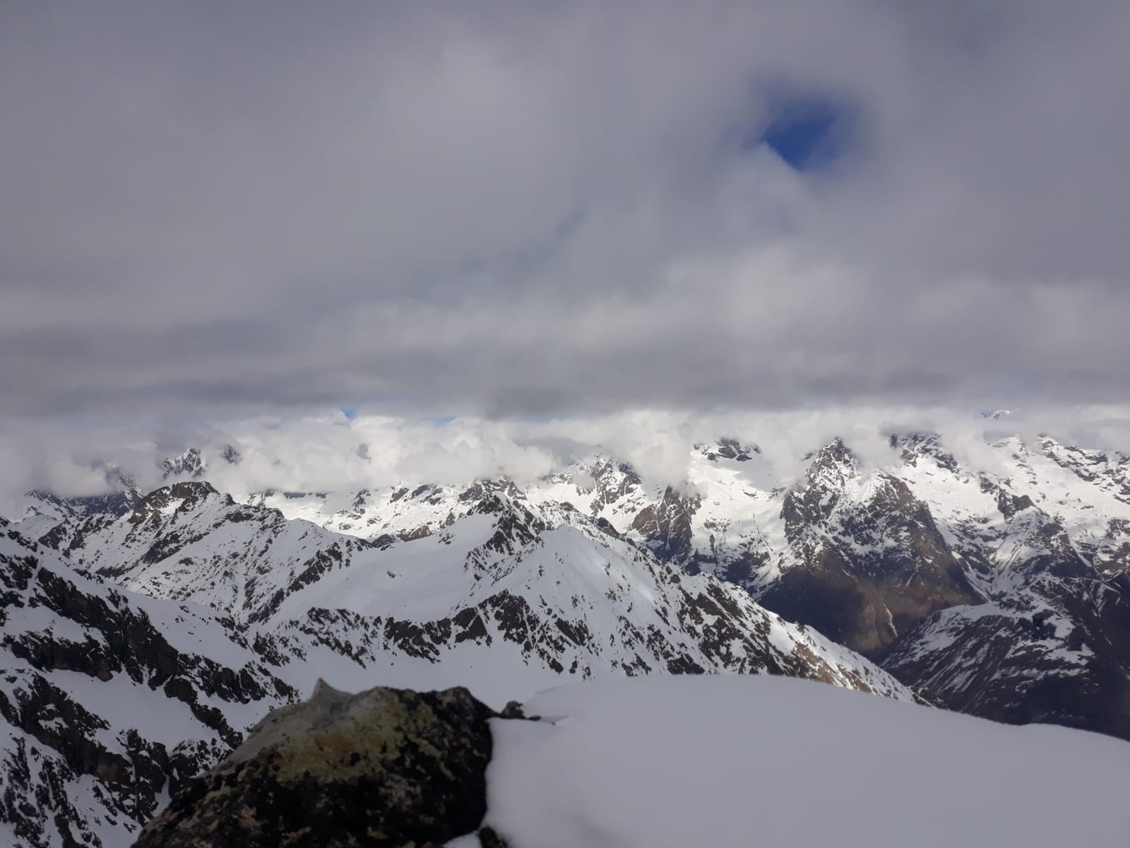 Pic de pétarel, Disdier, refuge de l'olan en fond