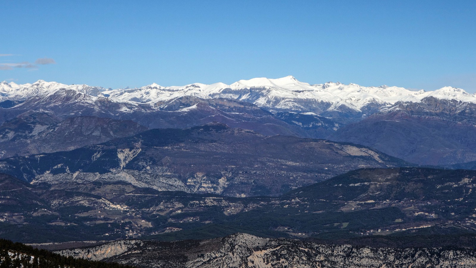 Zoom sur le Mercantour et le Mt Mounier 2817m