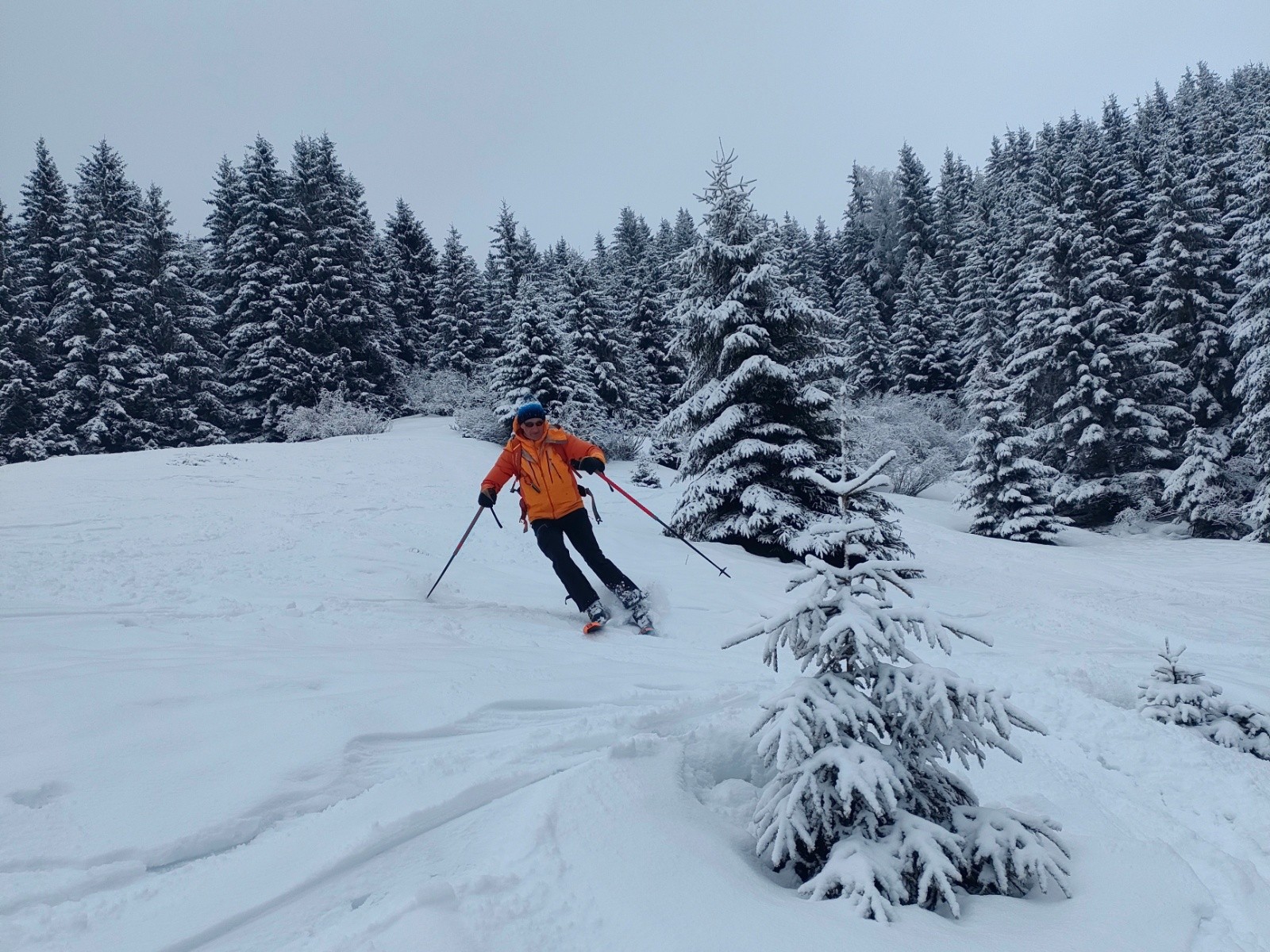En bas on sent un peu la sous couche, plus bas encore on sent les cailloux sur le chemin&nbsp;&nbsp;