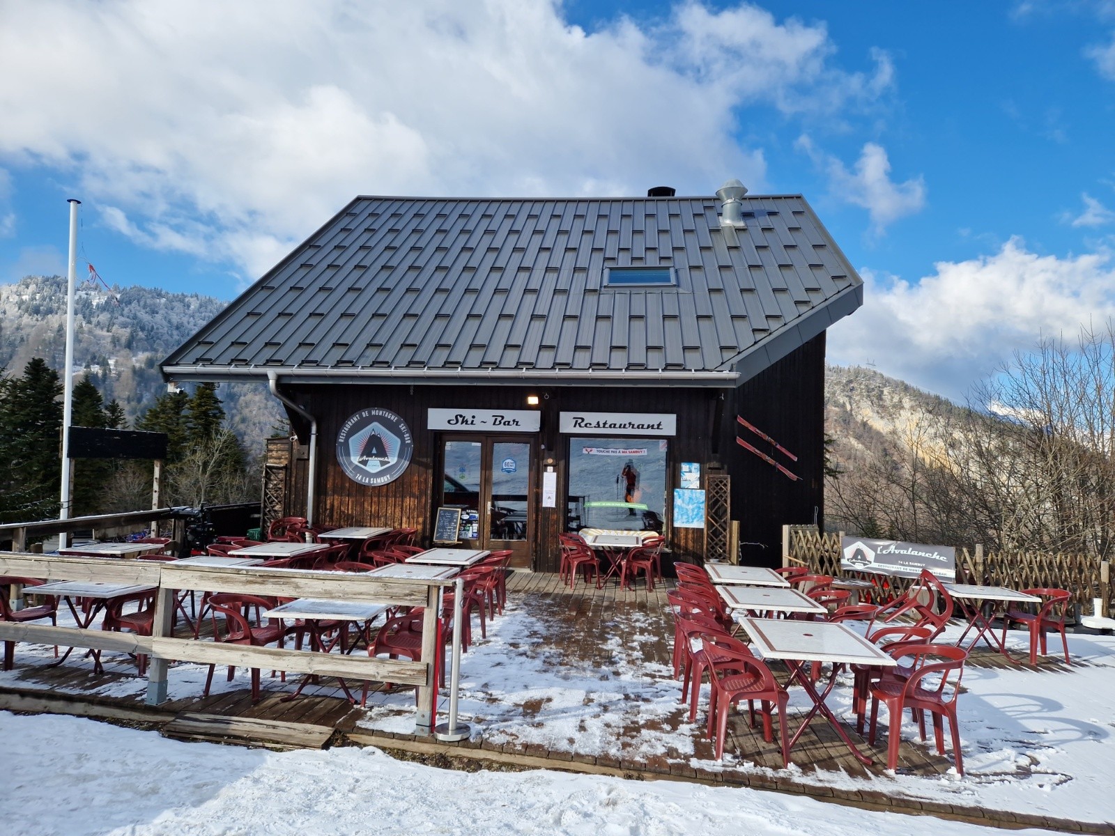  Le bar est ouvert pendant les vacances ! 