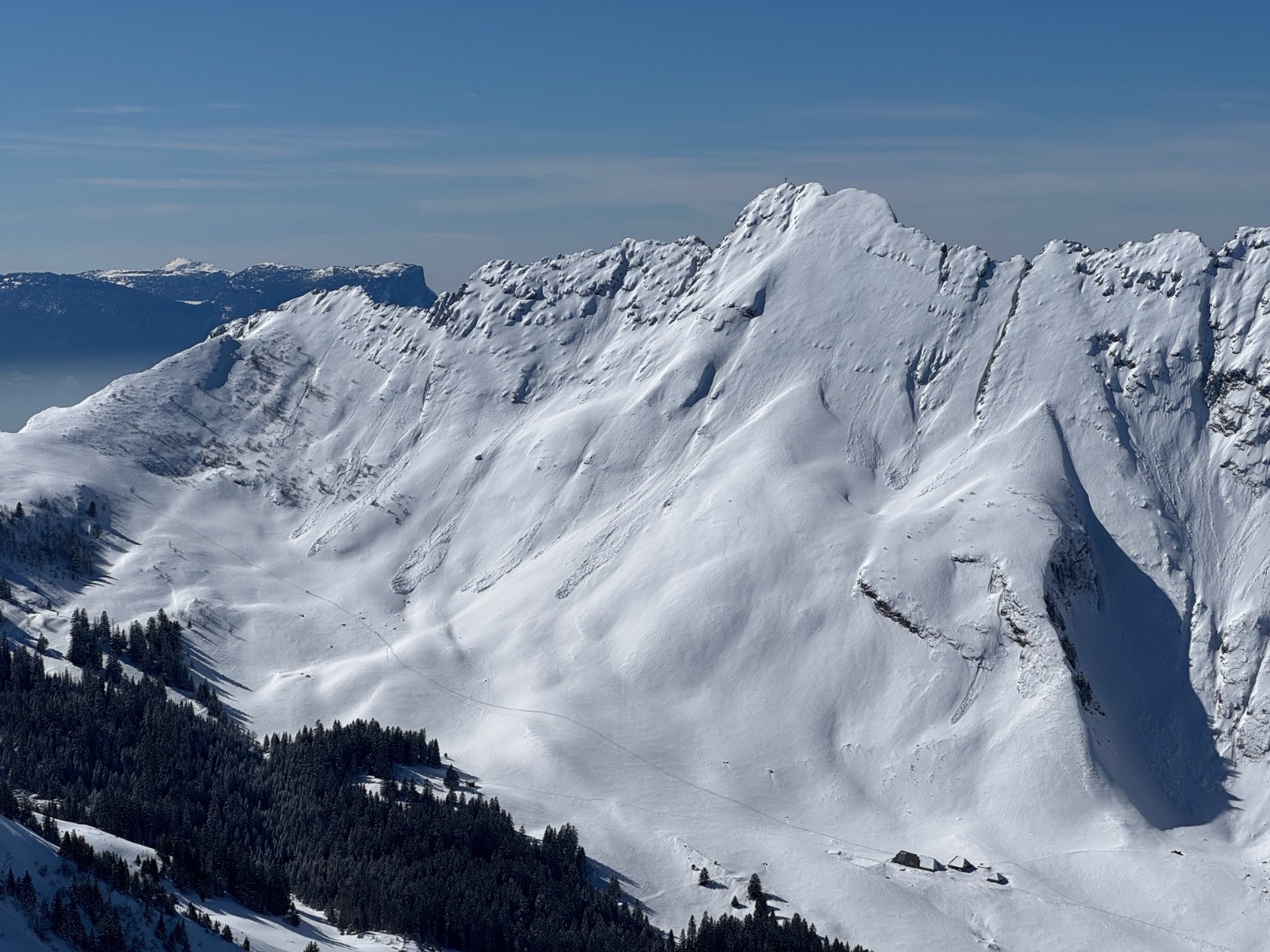 L’arclusaz depuis le beau mollard