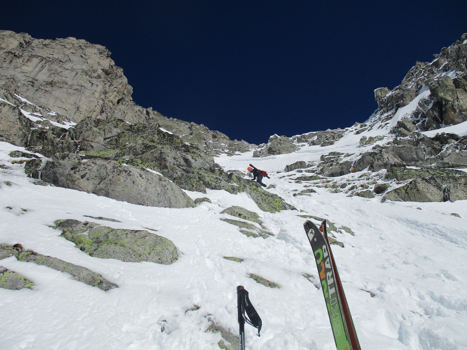 le haut passe pas en ski 