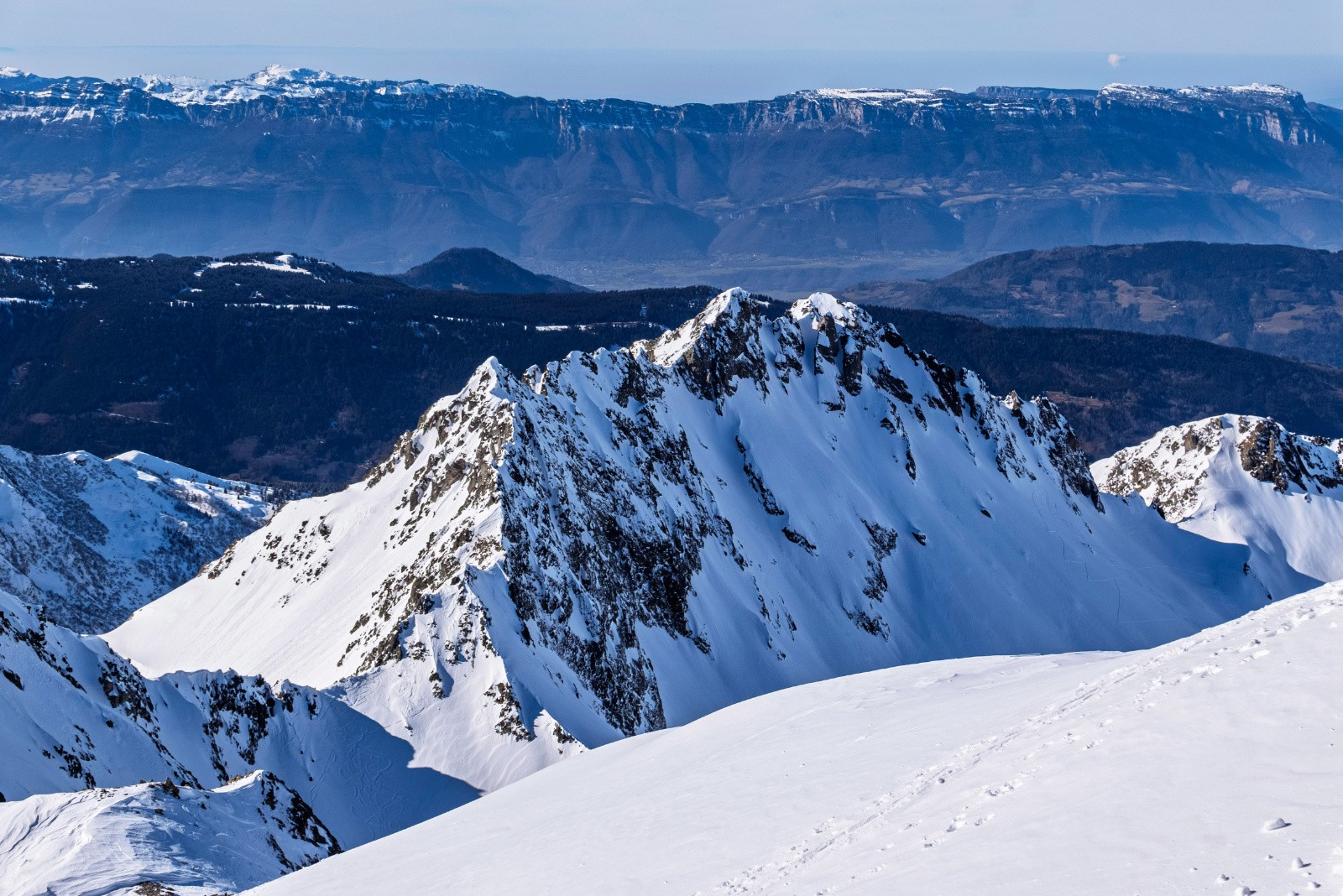 Au sommet vue des Grandes Lanches à la Chartreuse