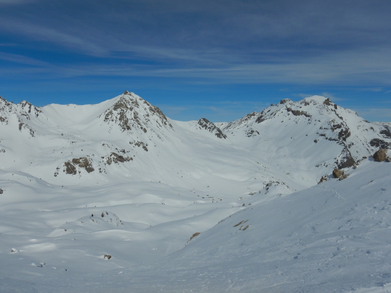 Crêt de Dourmillouse et chalets de Clapeyto