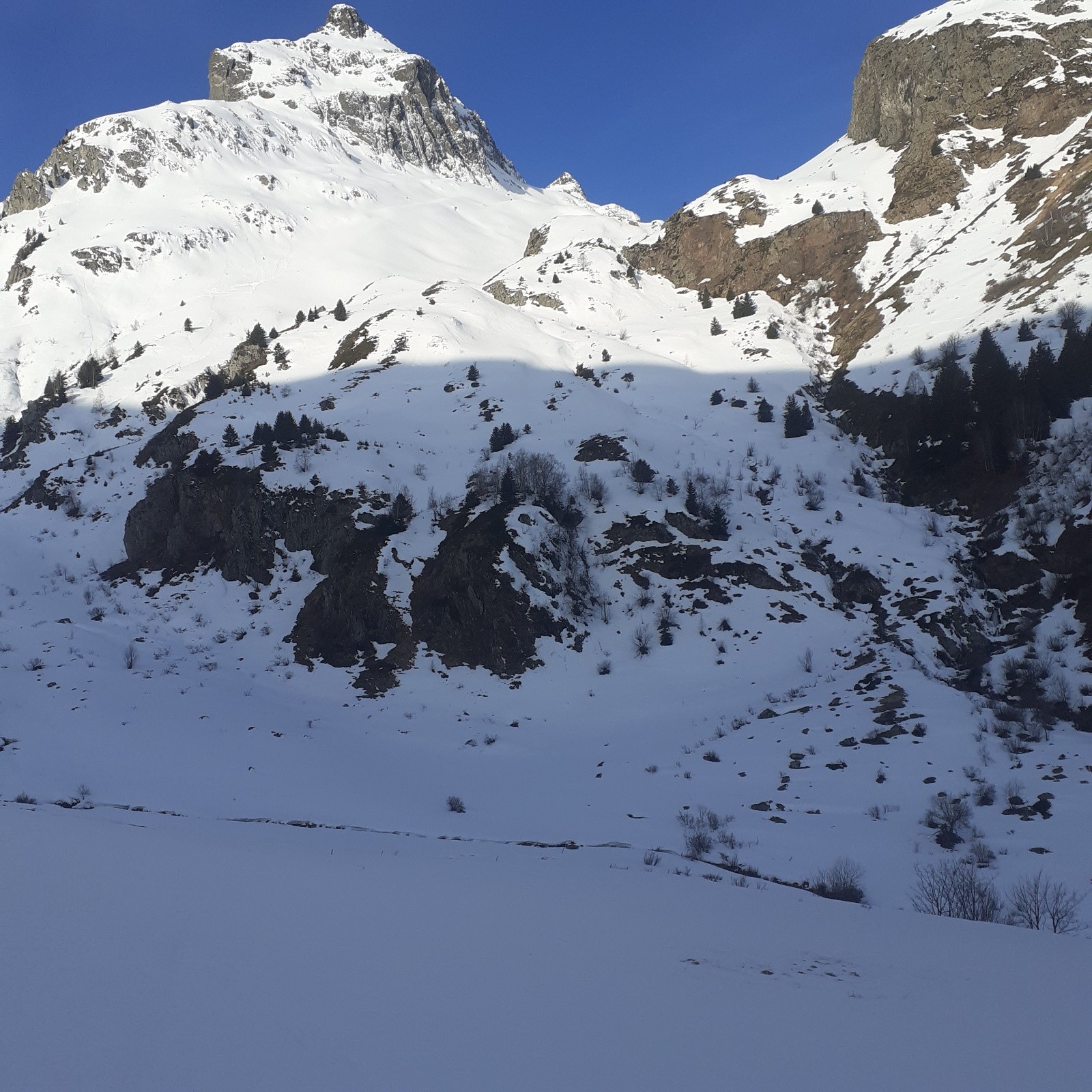 Montée vers le Plan des Trois Eaux