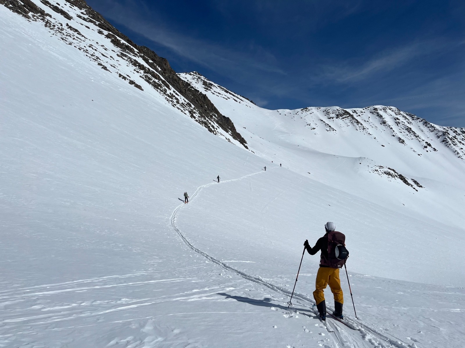 J1: Vers le col sans nom (2942m) 