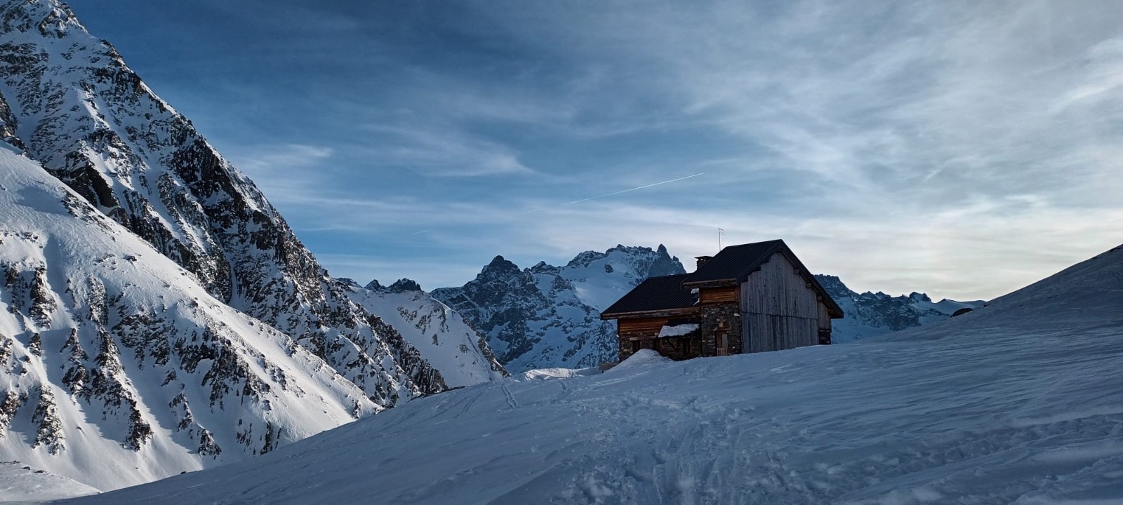 J1: Refuge du Goléon 