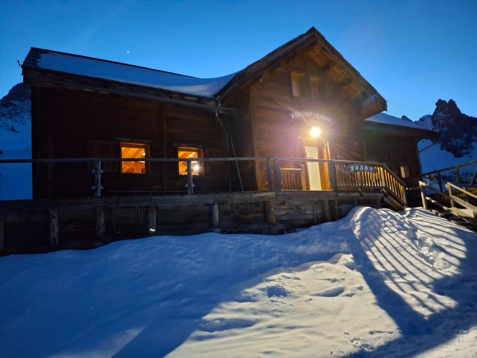  J2 Arrivée tardive au refuge Laval