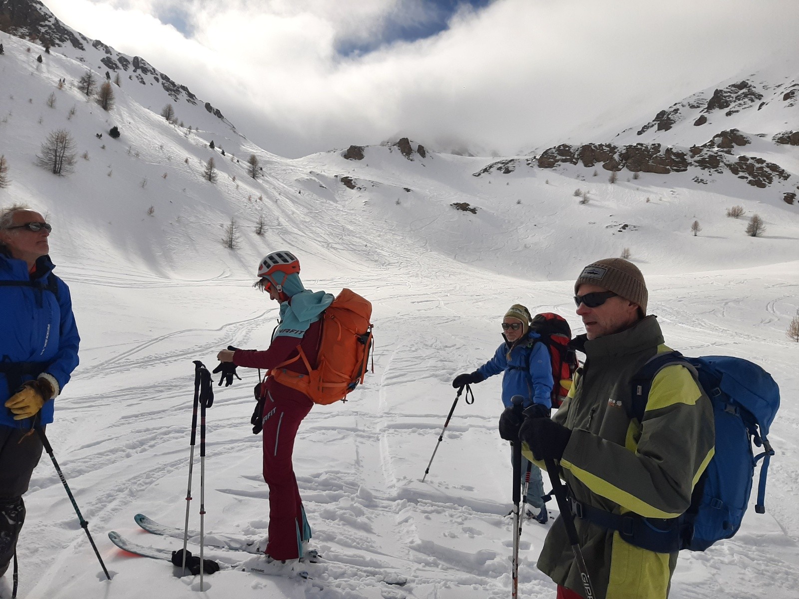 &nbsp;Descente du col d'Estronques