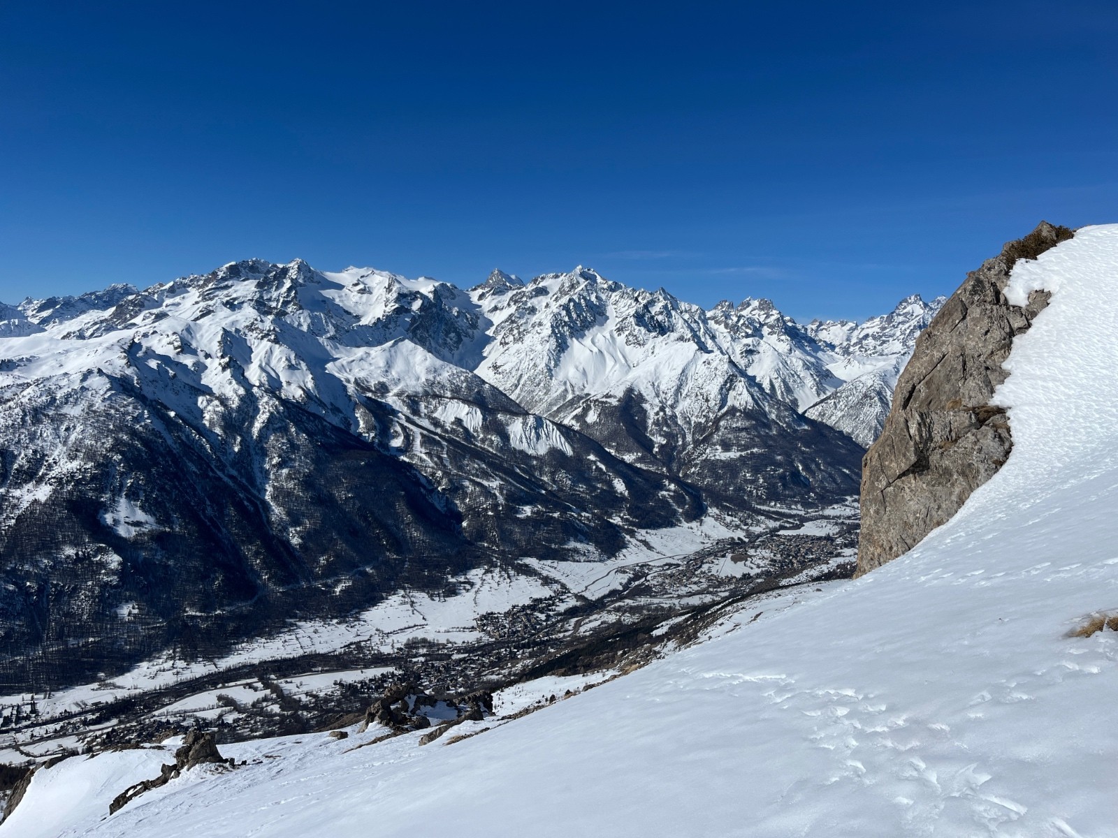  La Barre des Ecrins au dernier plan