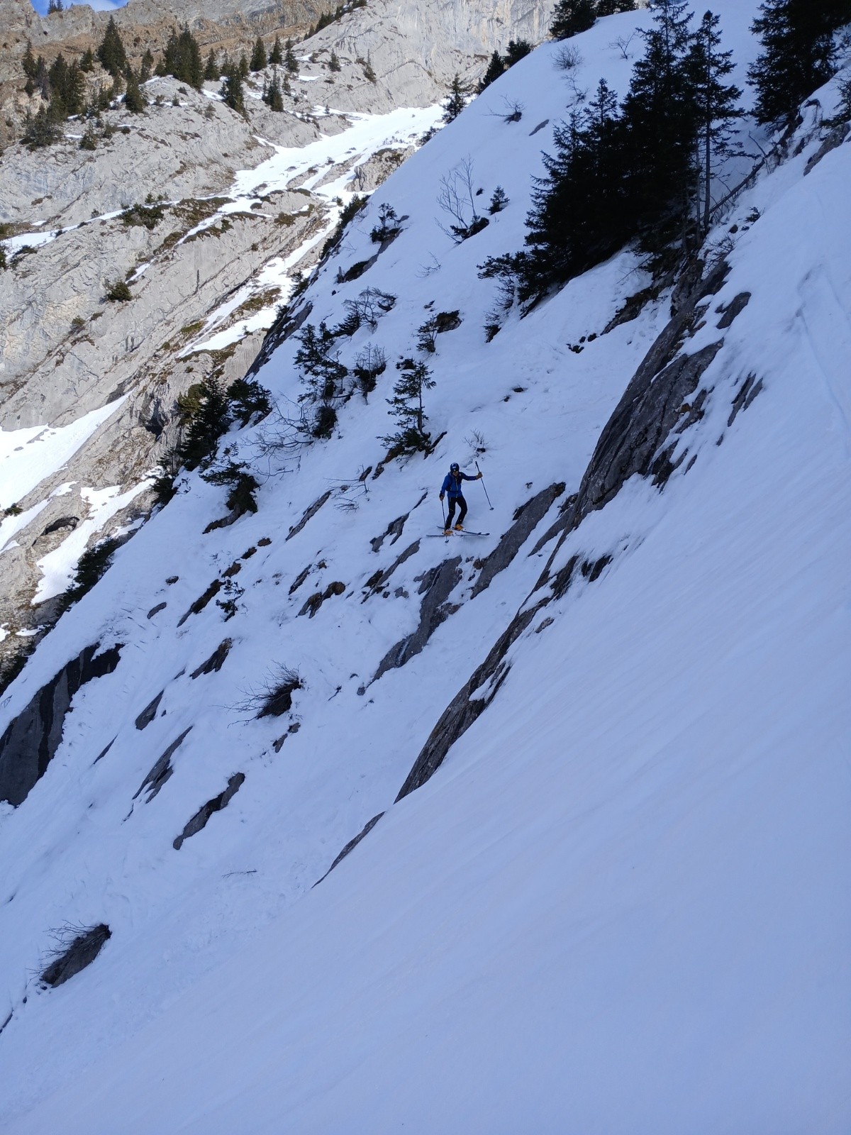 Le ressaut en bas qui manque de neige 