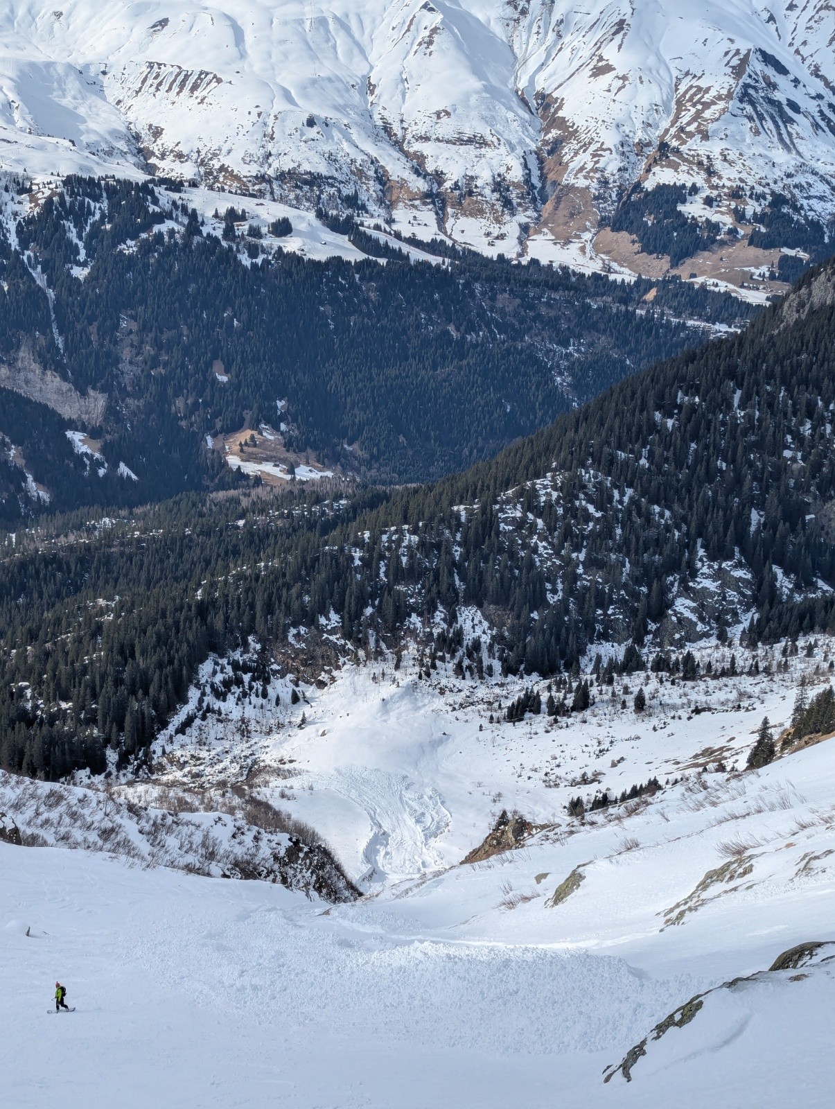 Dépôt d'une ancienne avalanche, pas agréable à skier