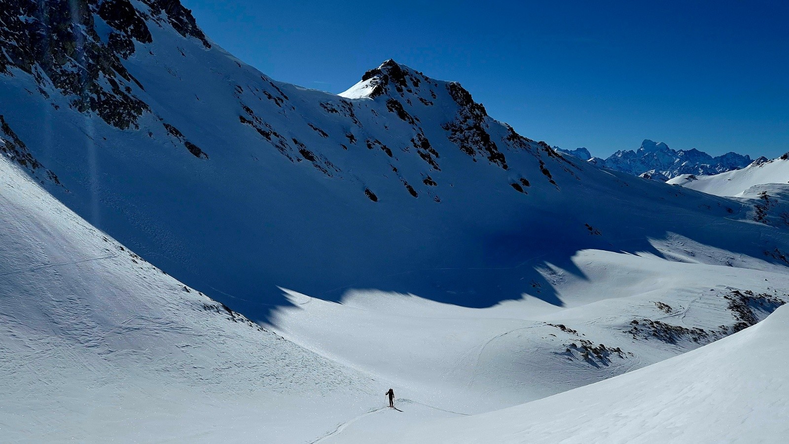 En montant vers le col de la Chapelle