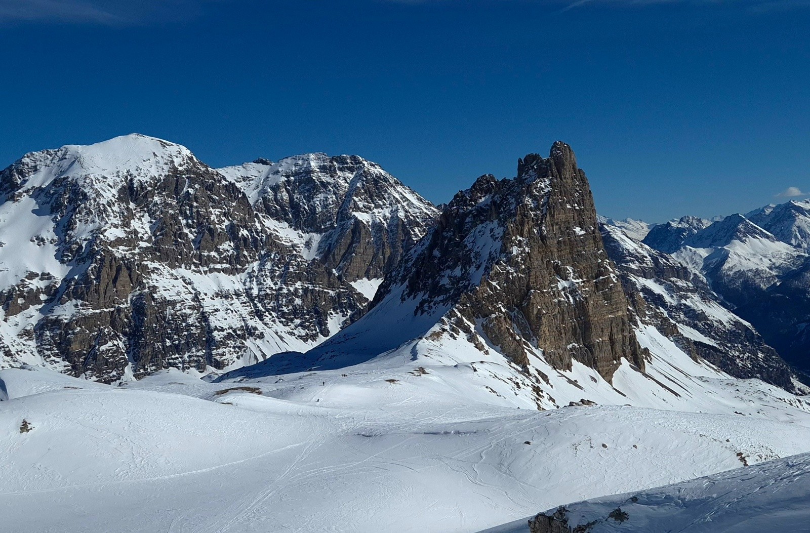  Decente du sommet du Thabor. Arrivée au col de Meandre