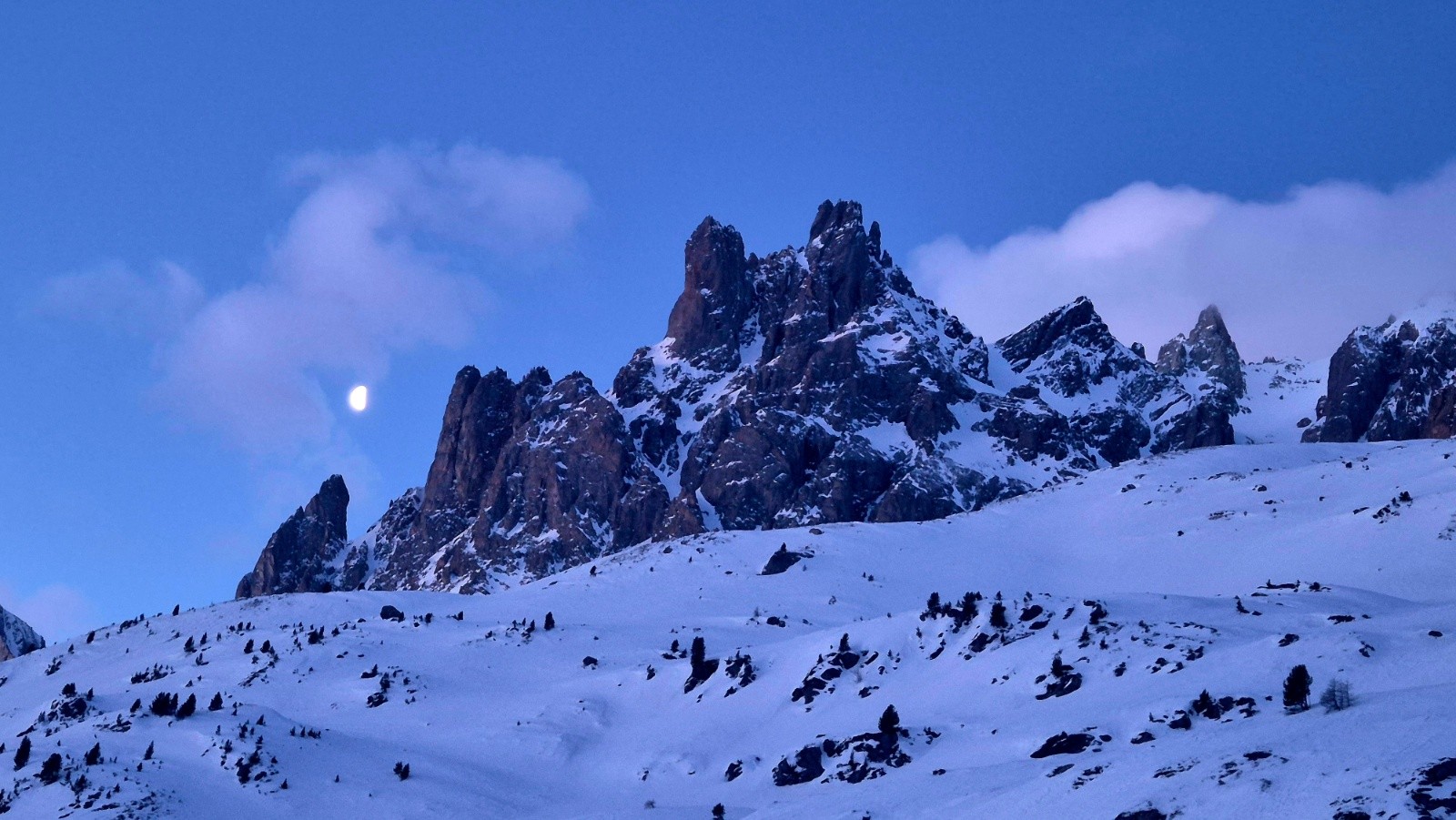 Levé de lune sur la pointe des cerces