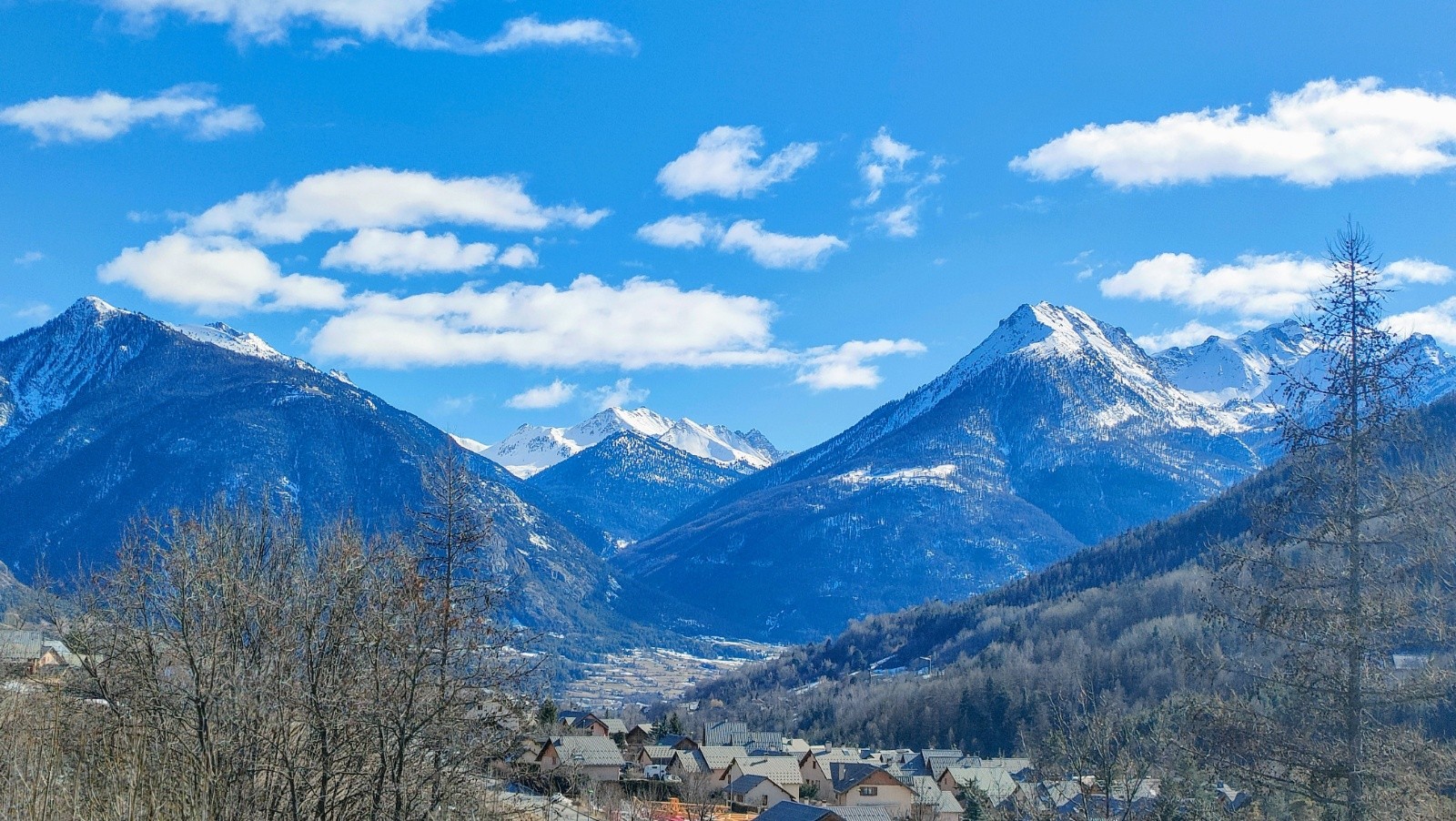 Grand beau à Briançon  