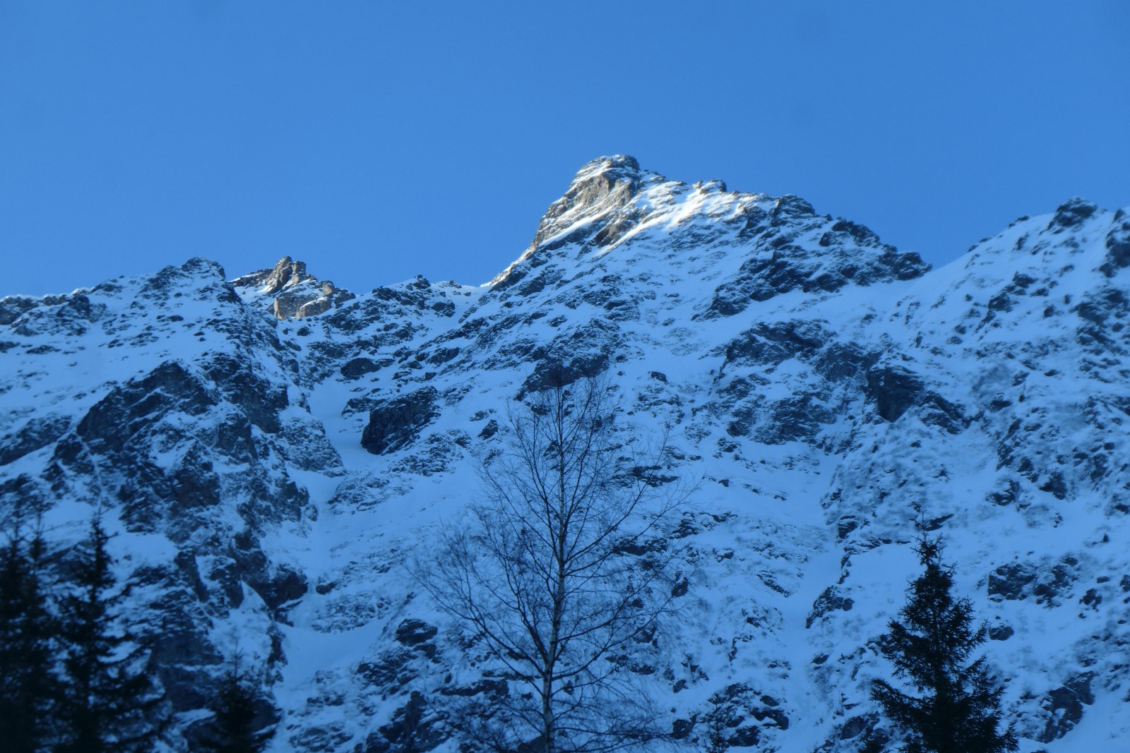 Petite Lance de Domène, face nord encore sèche 