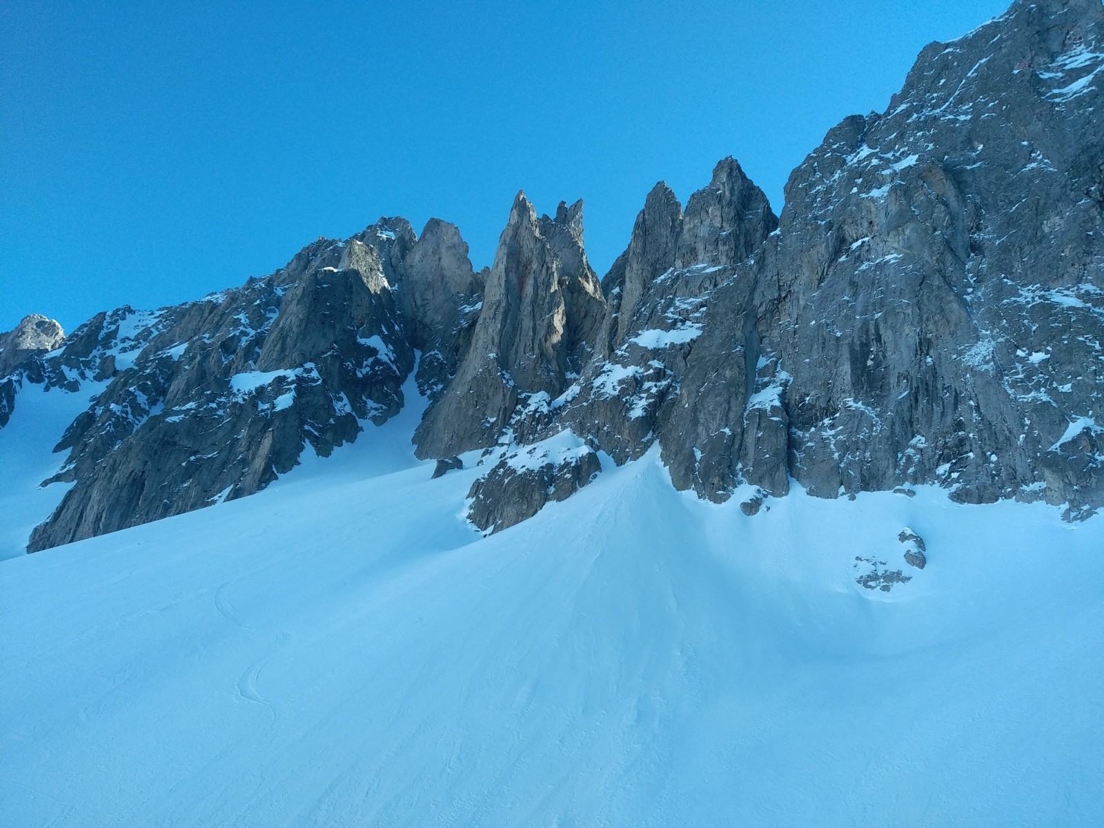  Pics sous le col de la Flachere 